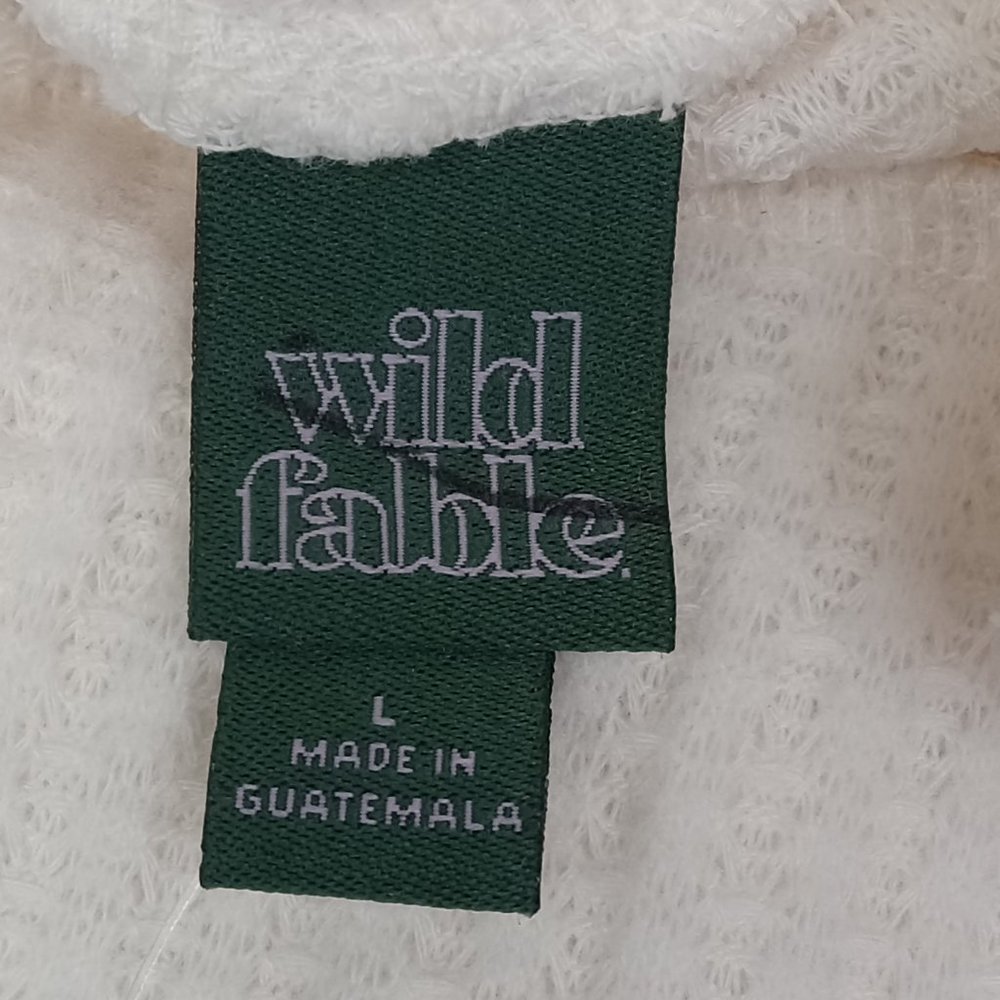 Wild Fable Soft Cropped Bottom Turtleneck Sweater Size Large NWT - Picture 8 of 8